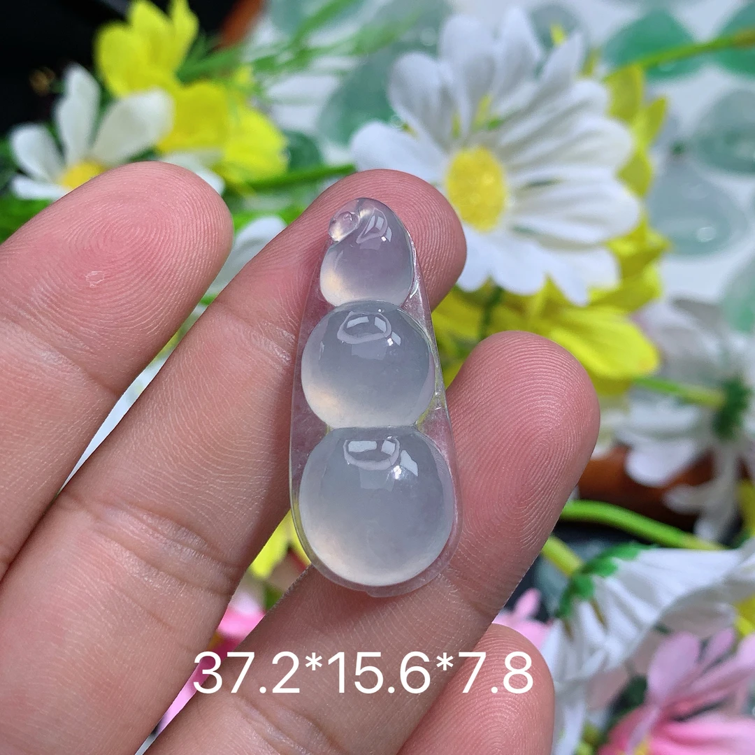 缅甸天然翡翠A货冰种福豆吊坠霞百搭气质精美雕刻玉石冰透雕刻精