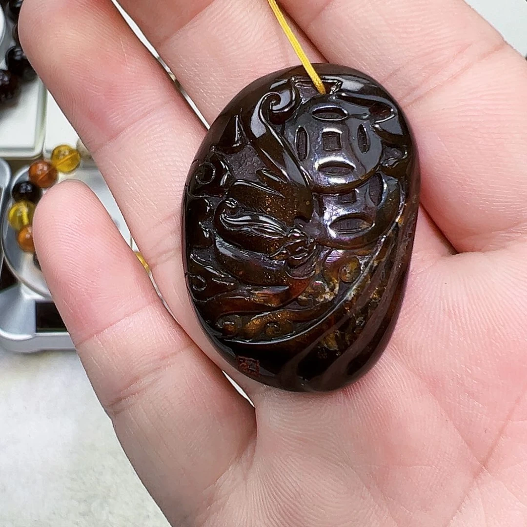 琥珀颈饰未镶嵌北*森