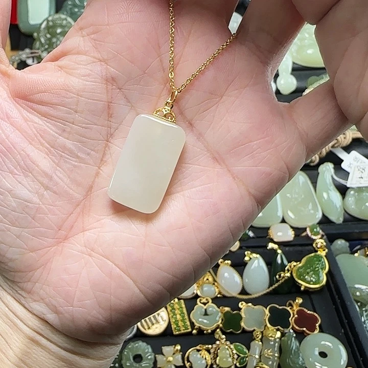 颈饰银S925镶嵌和田玉?*晓