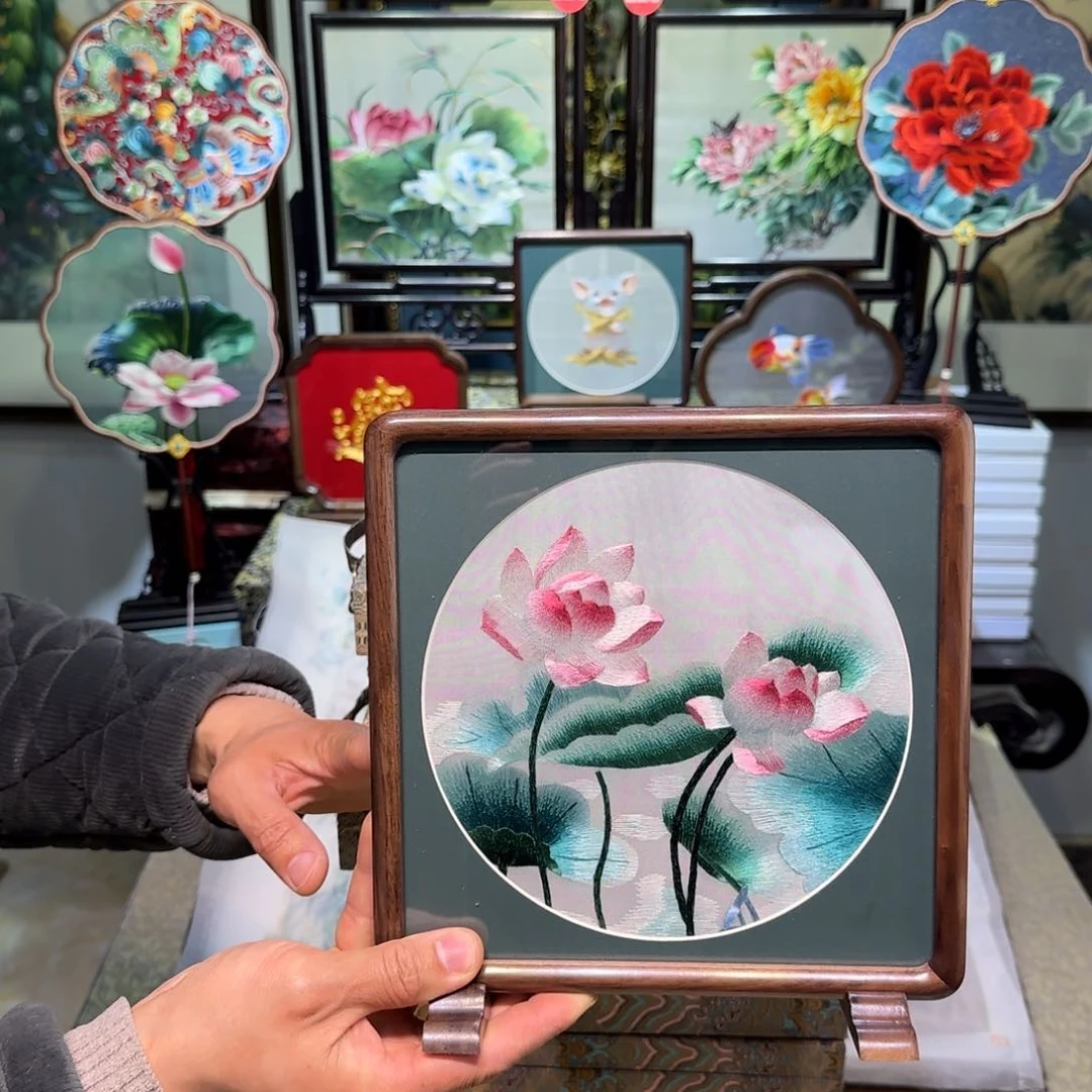 刺绣刺绣工艺精湛