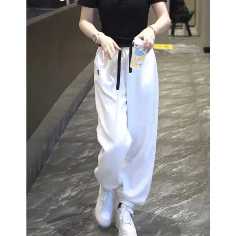 时尚小众休闲裤女2025年夏季新款简约舒适显瘦束脚裤减龄裤子女款