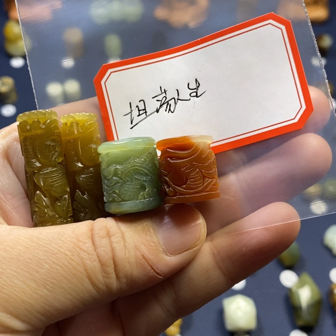 【闪购商品】蛇纹石玉配珠未镶嵌坦**生