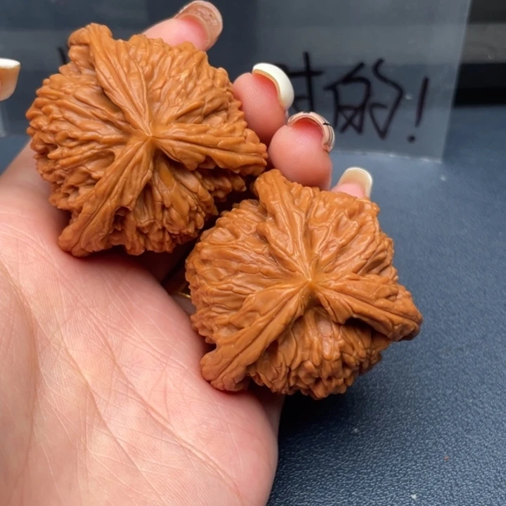 小***凡吊坠文玩核桃白狮子