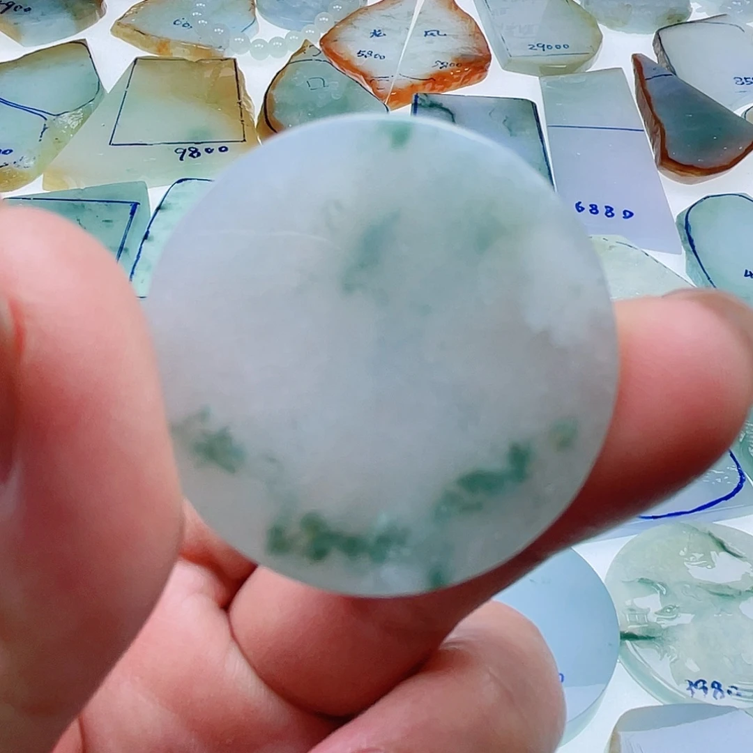 定制翡翠未镶嵌定制翡翠未镶嵌