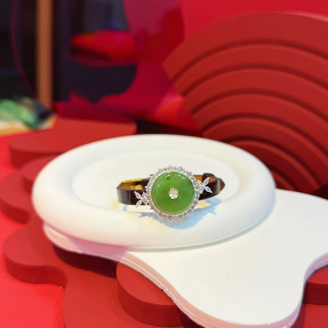 S925银镶嵌26mm苹果绿平安扣手带HNZ11296