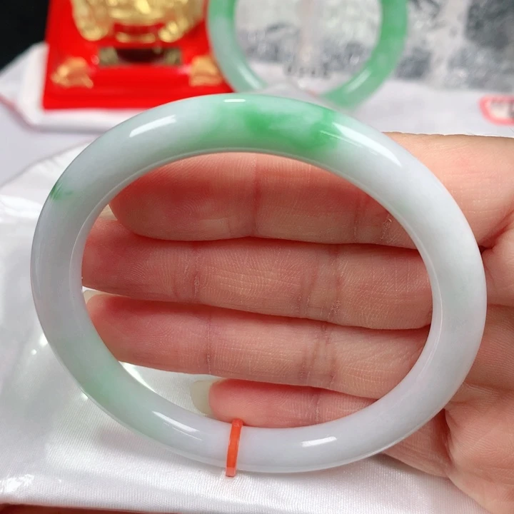 未镶嵌手镯翡翠   编号DH1132 圆条57