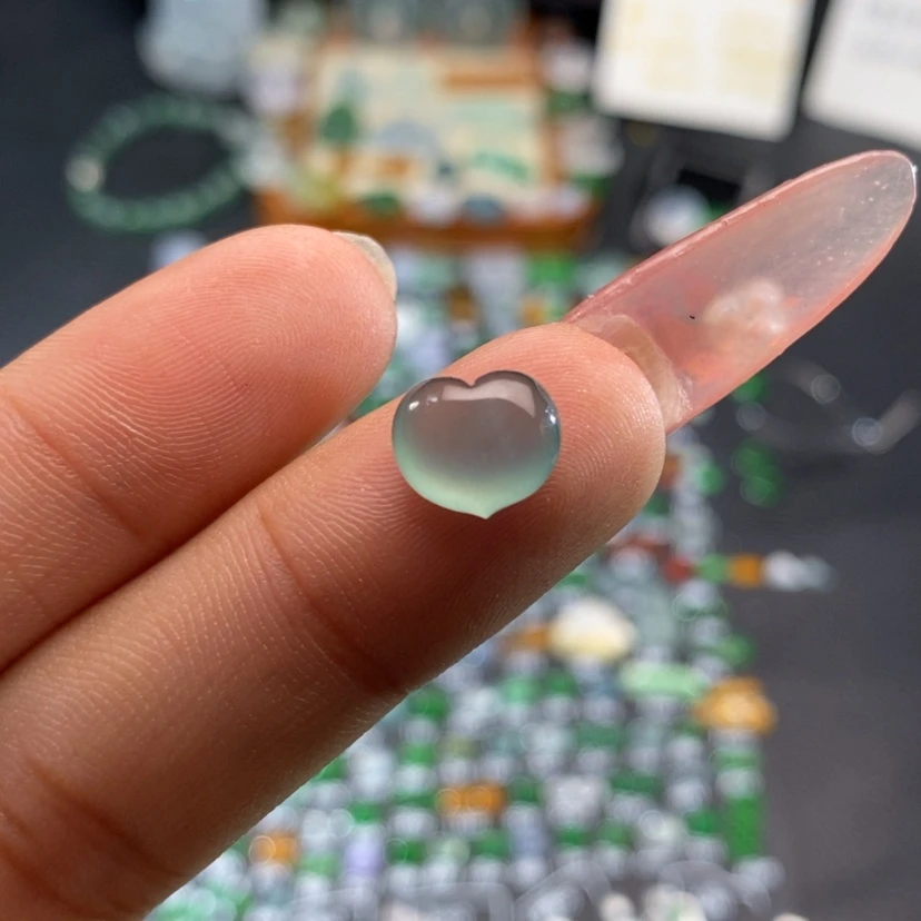 【闪购商品】翡翠挂件未镶嵌爱心