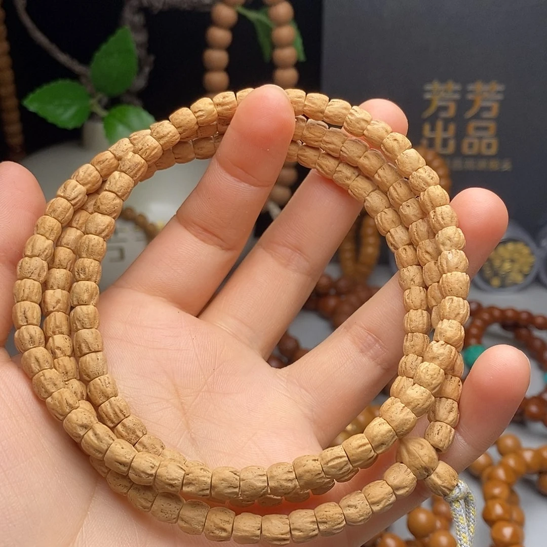 文玩核桃吊坠百香