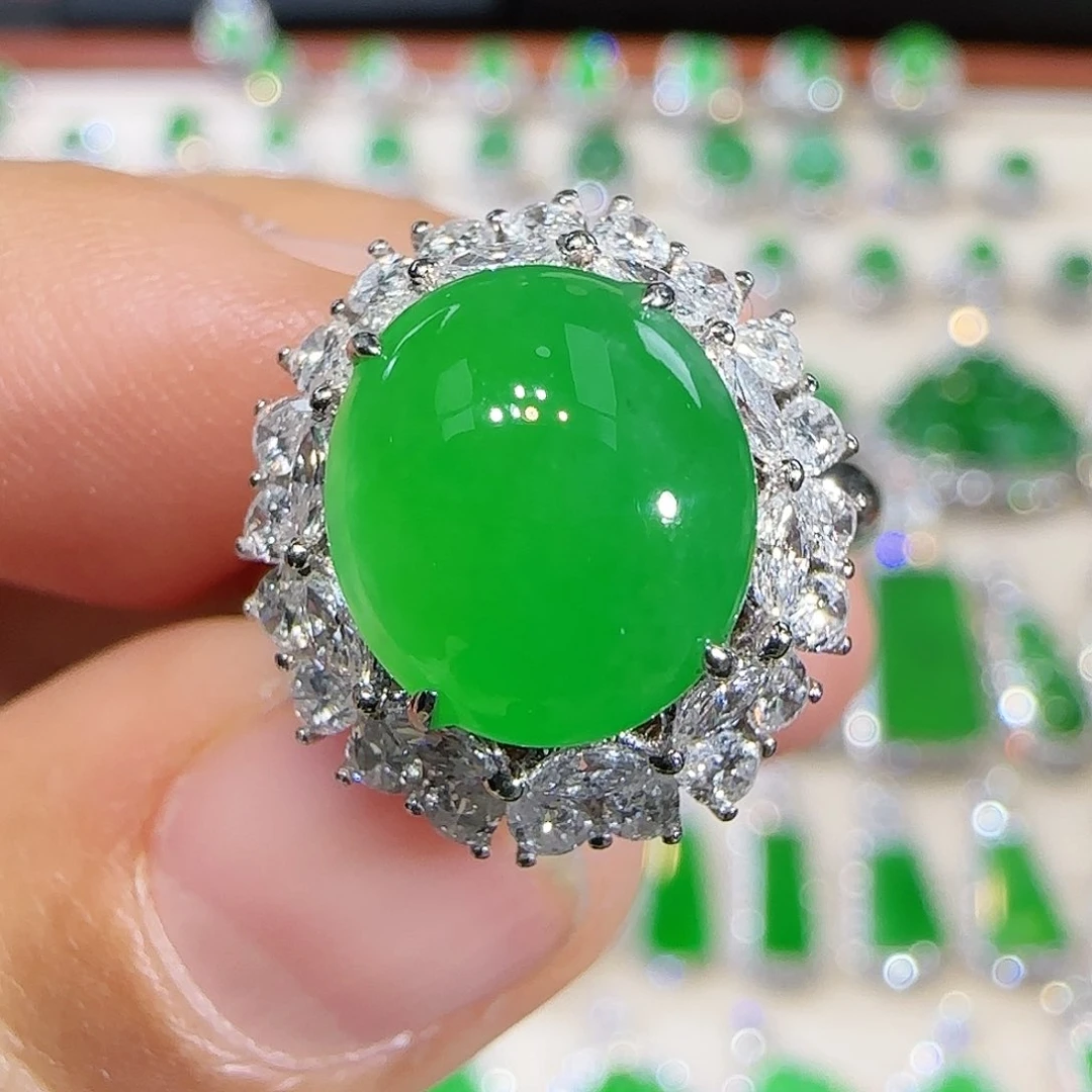 翡翠吊坠(不含链)18K金镶嵌