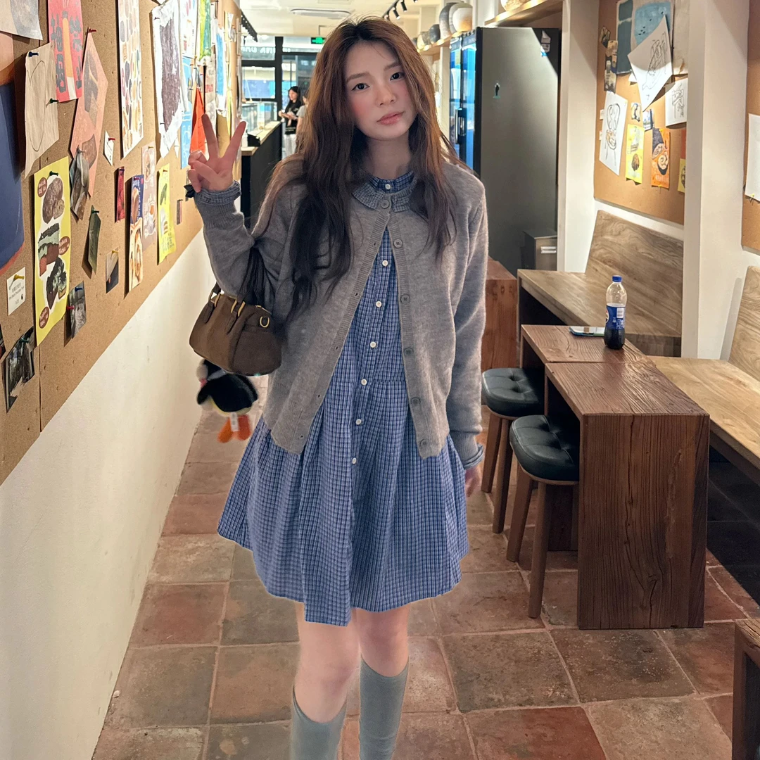 早初秋微胖mm穿搭套装慵懒学院风连衣裙搭配灰色针织开衫两件套女
