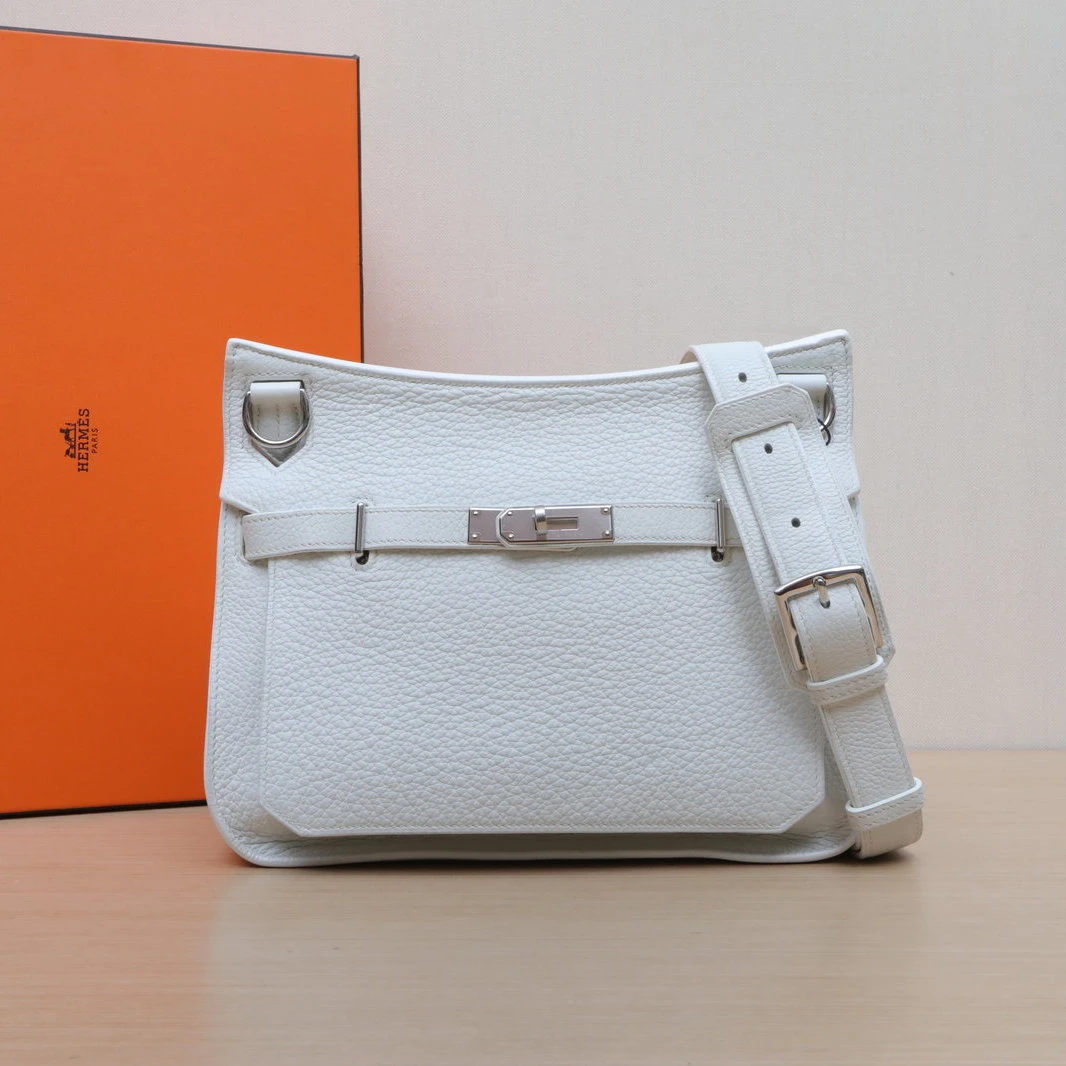 95新 Hermes/爱马仕 【双双】吉普赛 28 01白色 TC皮 框M 银扣