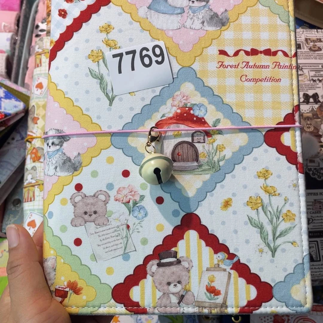 织绣A5 活页不加纸7769。