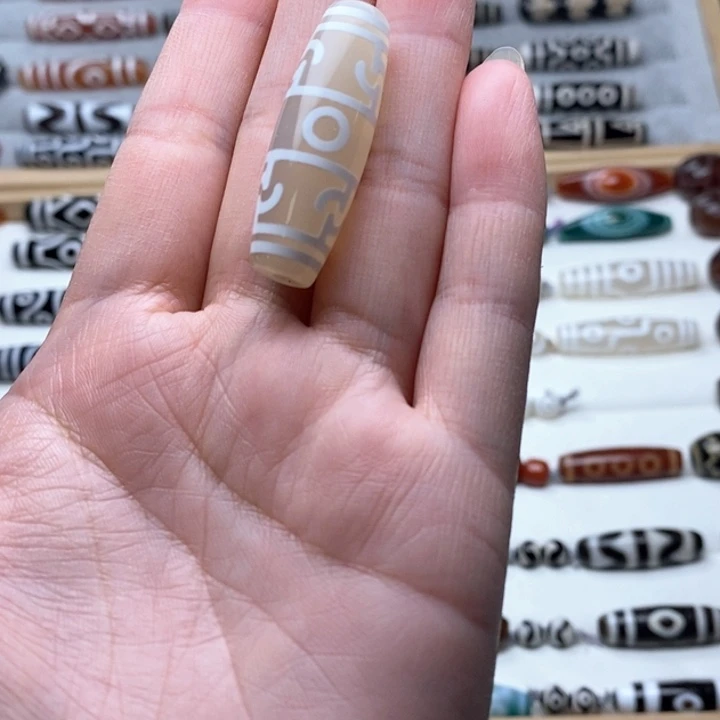 玛瑙/玉髓颈饰未镶嵌7****N