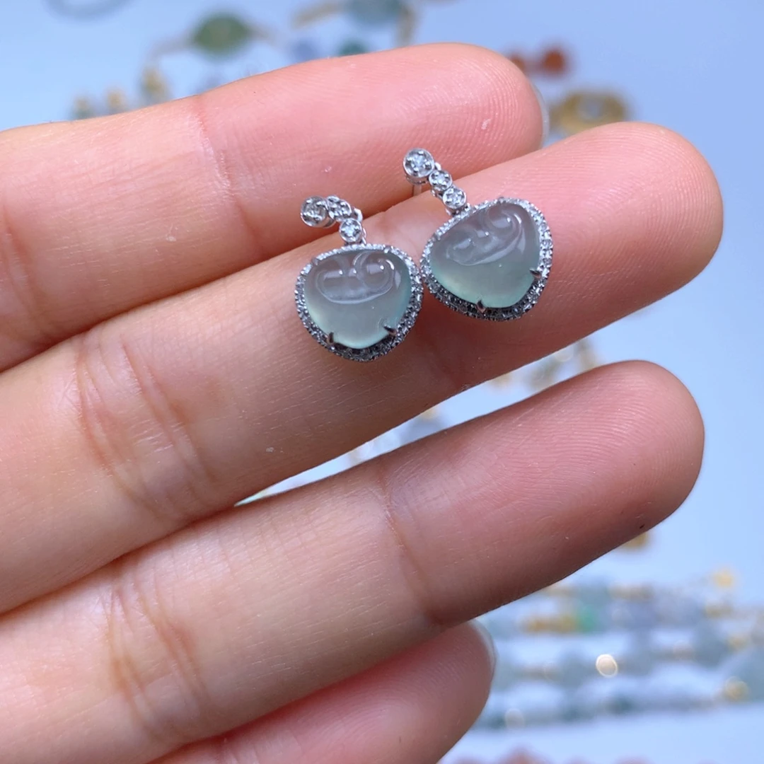 翡翠18K金镶嵌颈饰耳钉