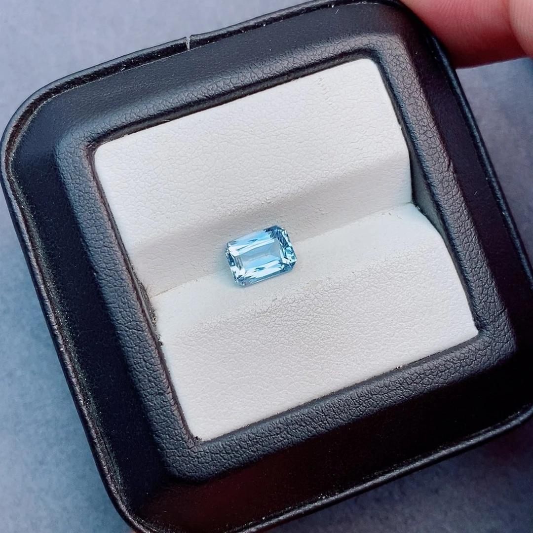 笔搁未镶嵌海蓝宝石1.33ct 圣玛利亚