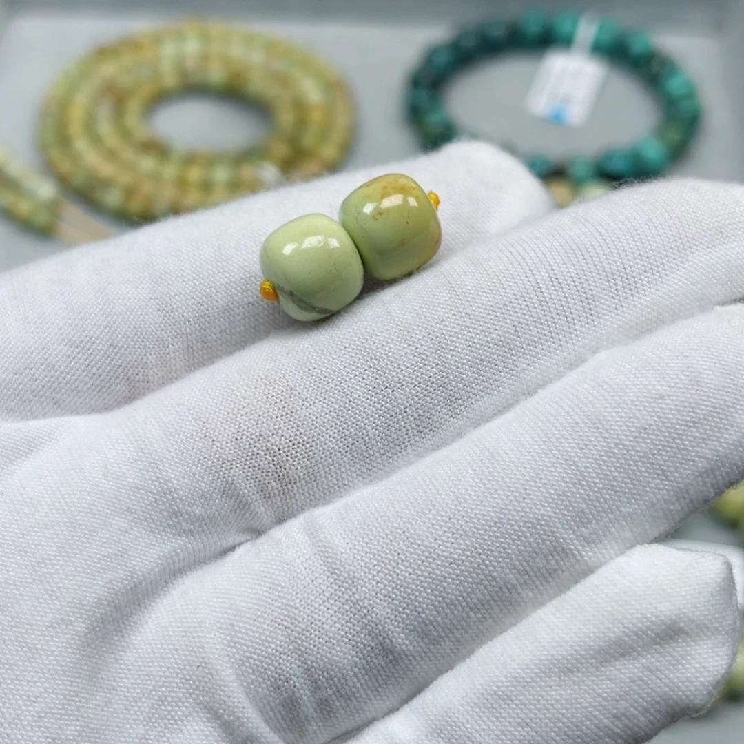 绿松石未镶嵌挂件