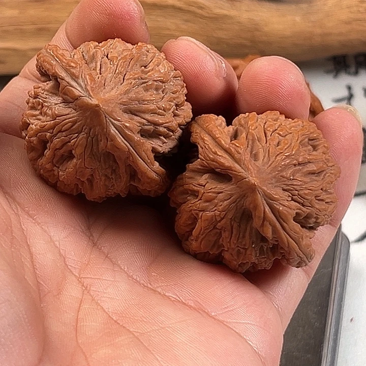 不***大吊坠文玩核桃虎头37尺全品