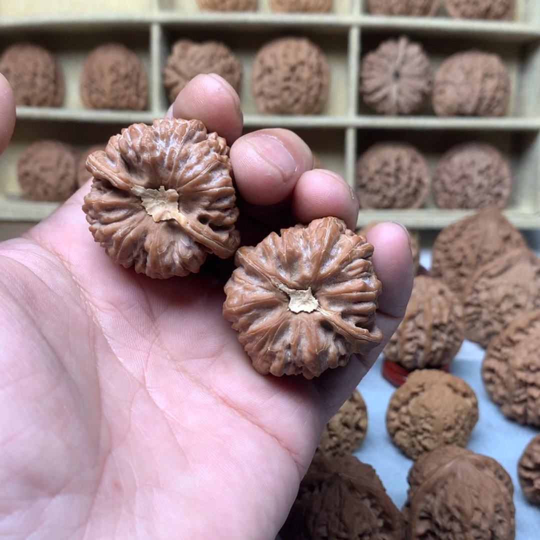 第***末吊坠文玩核桃平谷凹底