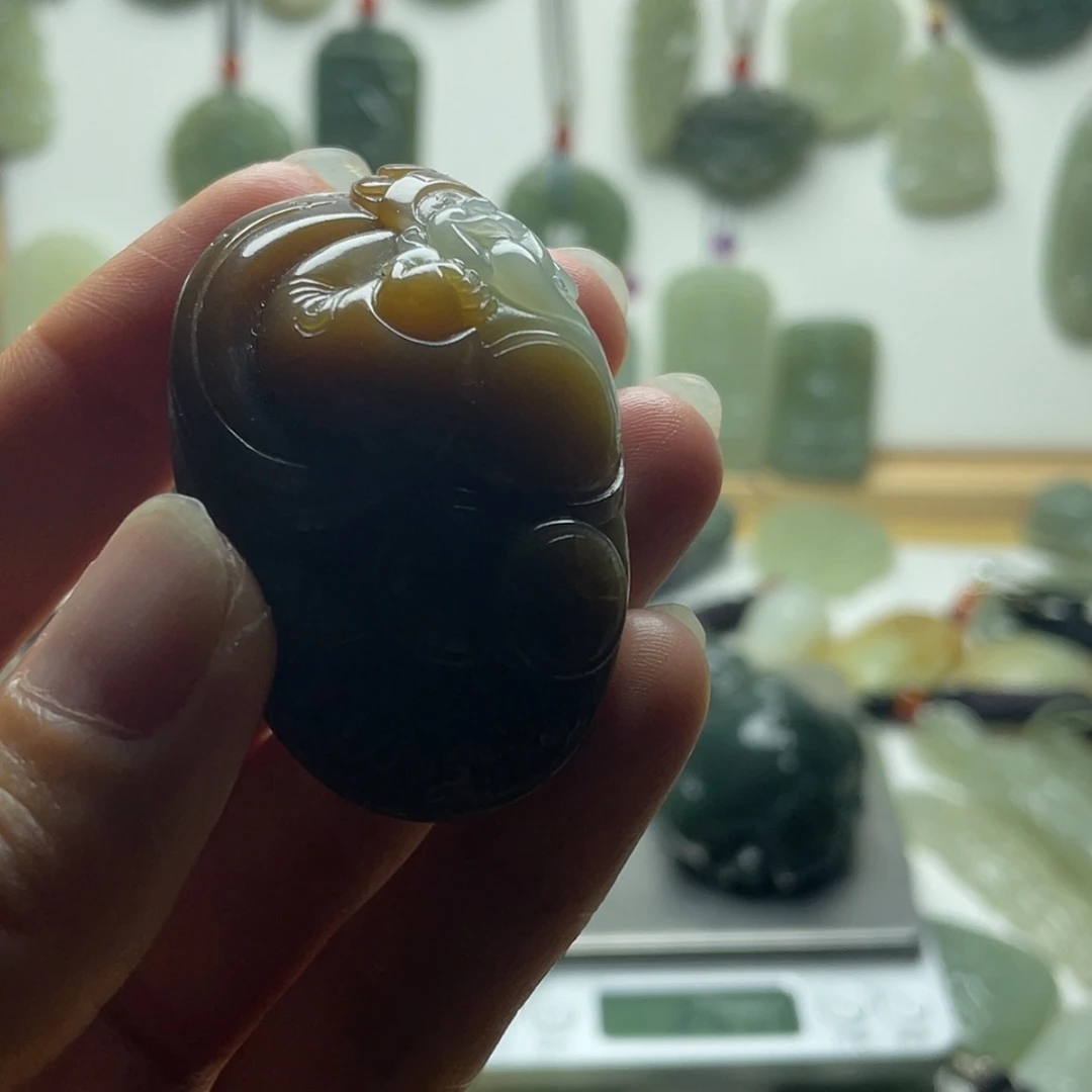 【闪购商品】和田玉未镶嵌颈饰泽*