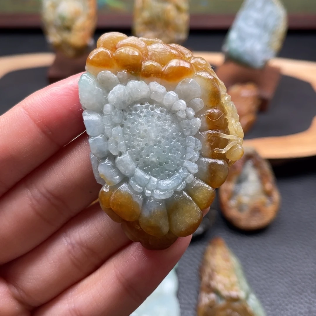 定制翡翠未镶嵌翡翠