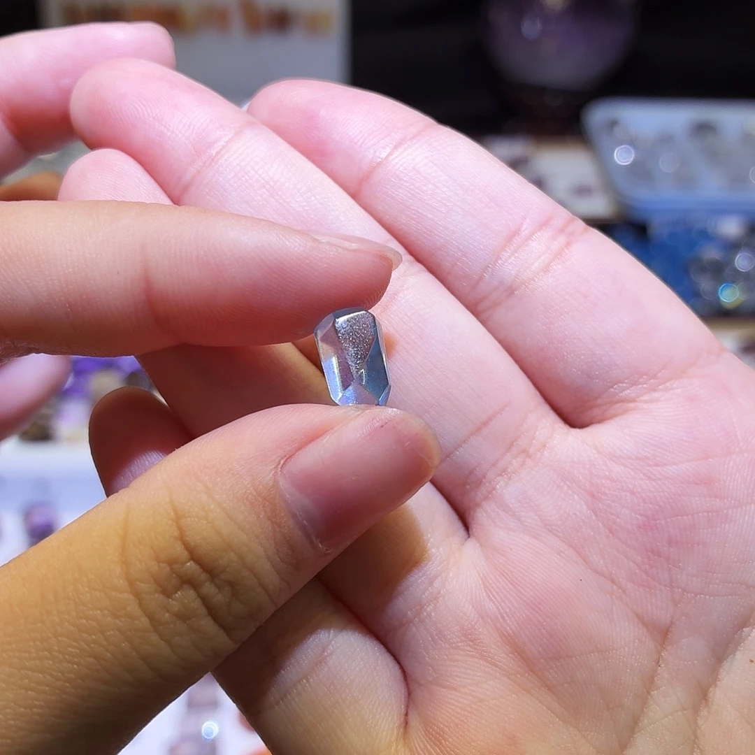 水晶吊坠(不含链)未镶嵌海蓝宝 随形 打孔定制不退换