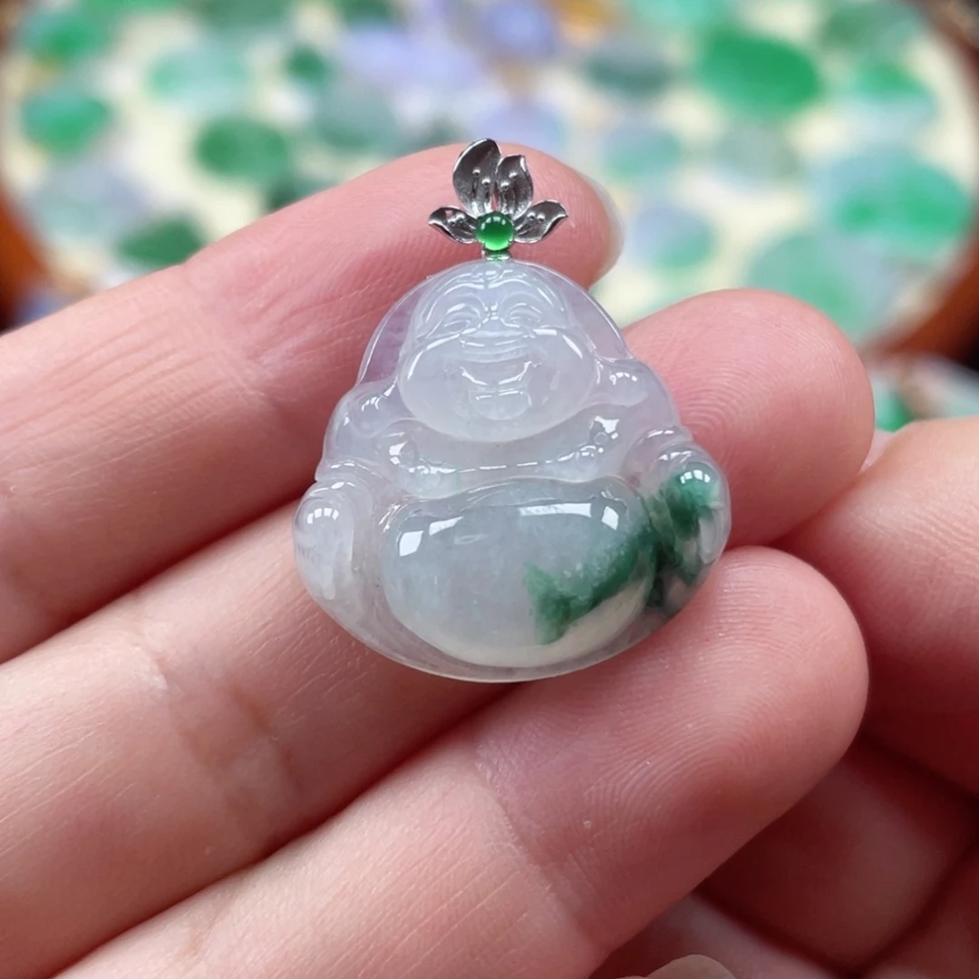 颈饰18K金镶嵌翡翠佛