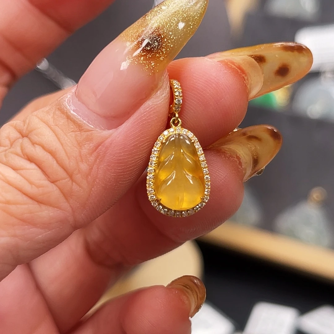 翡翠18K金镶嵌吊坠(不含链)