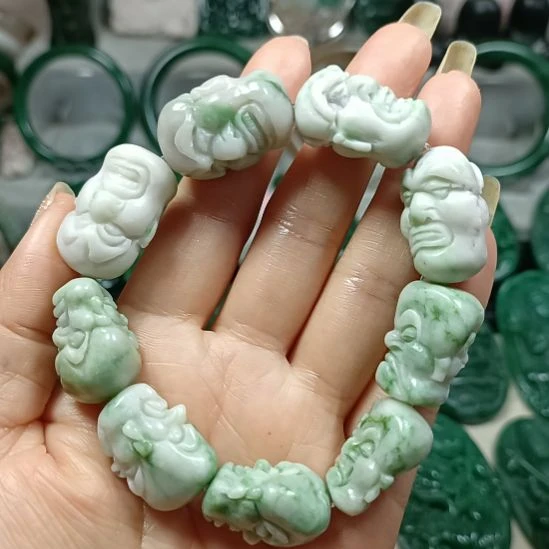 独山玉未镶嵌十八罗汉