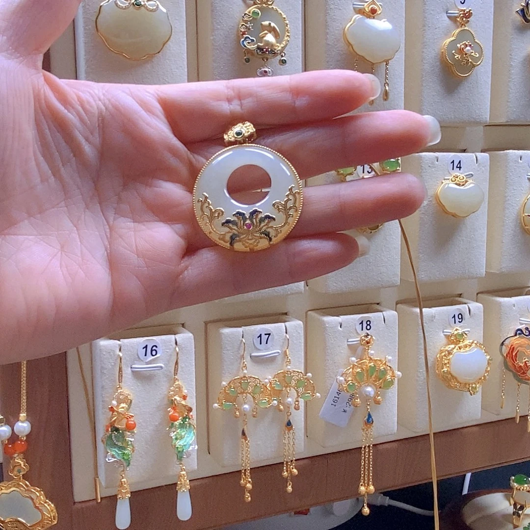 和田玉银S925镶嵌颈饰