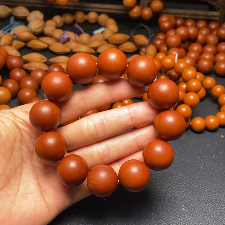 橄榄核吊坠1.9尺寸树王光珠全品