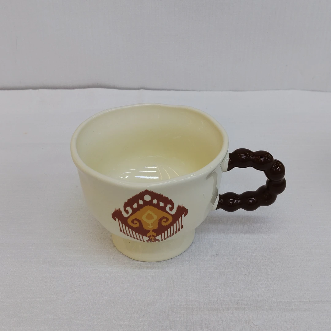 艾迪莱斯花高脚单杯适合作为教师节礼物