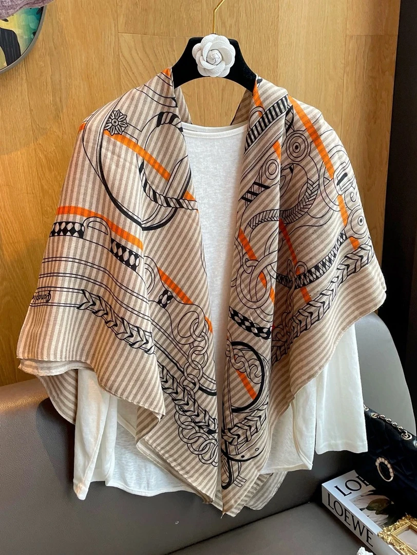 K（绿扣）【巴洛克橘调】1-757 优质棉质135*135左右轻奢百搭方巾