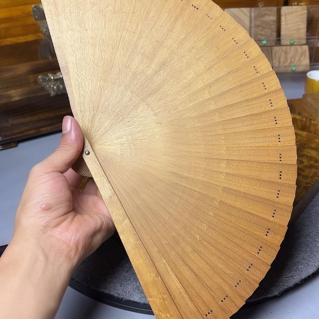 扇子尺寸21.5………厘米