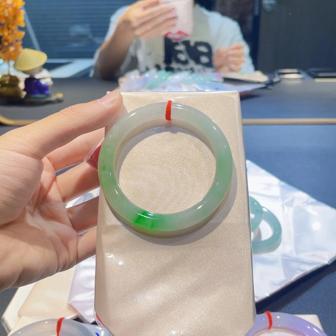 翡翠手镯未镶嵌翡翠手镯53圈口