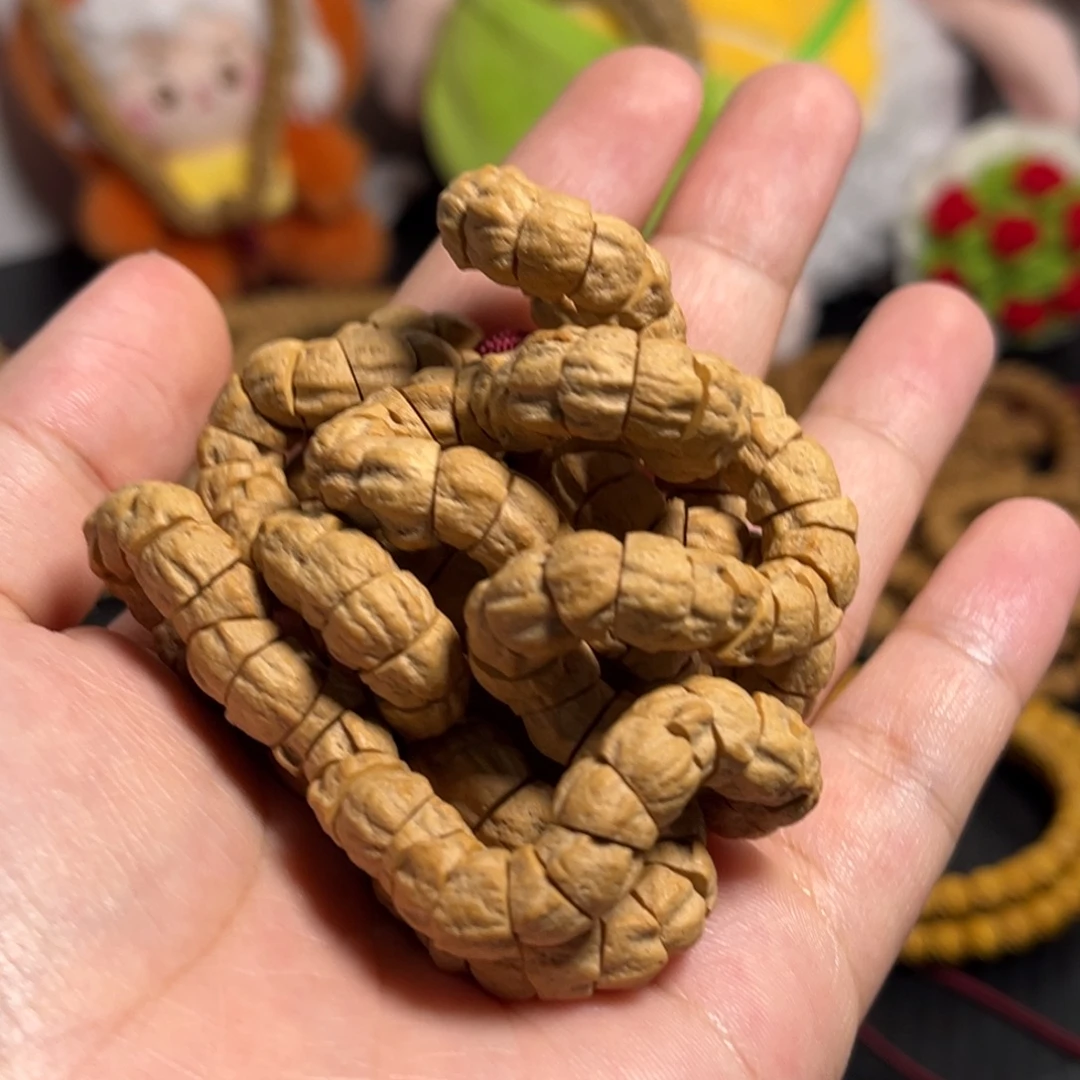 吊坠柏香籽/百香籽几何大肠 解压神器