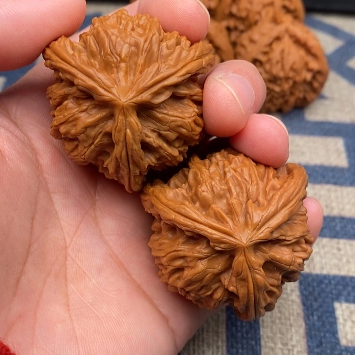 吊坠文玩核桃宝*三棱