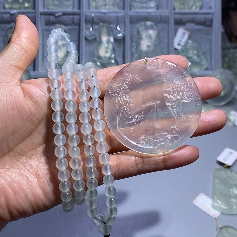 【闪购商品】蛇纹石玉颈饰未镶嵌会****躺