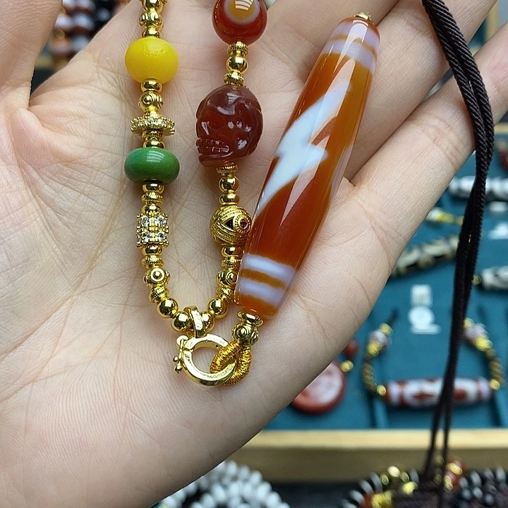 玛瑙/玉髓颈饰合金
