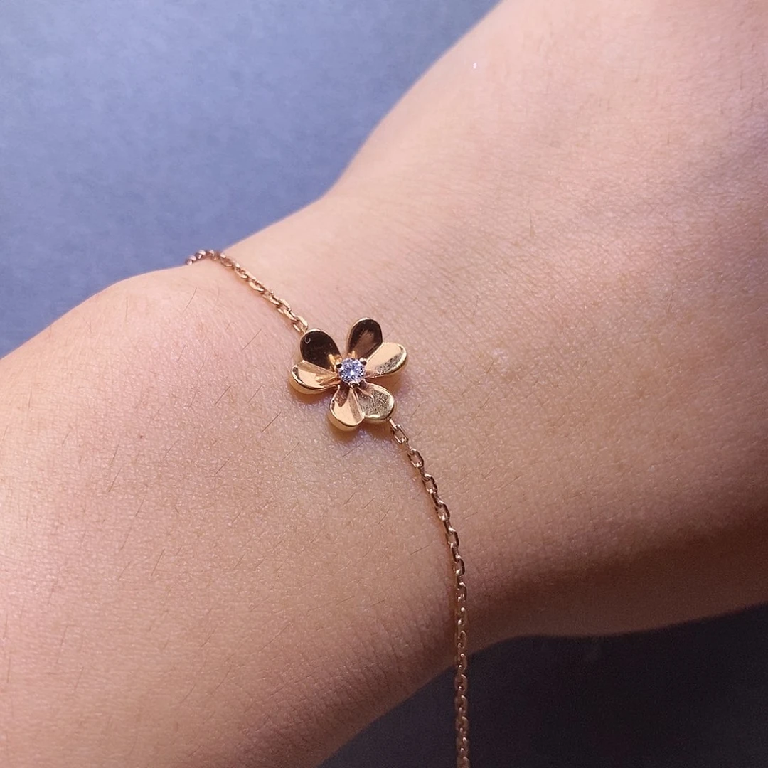 手链18K金镶嵌钻石k玫三叶草单钻手链