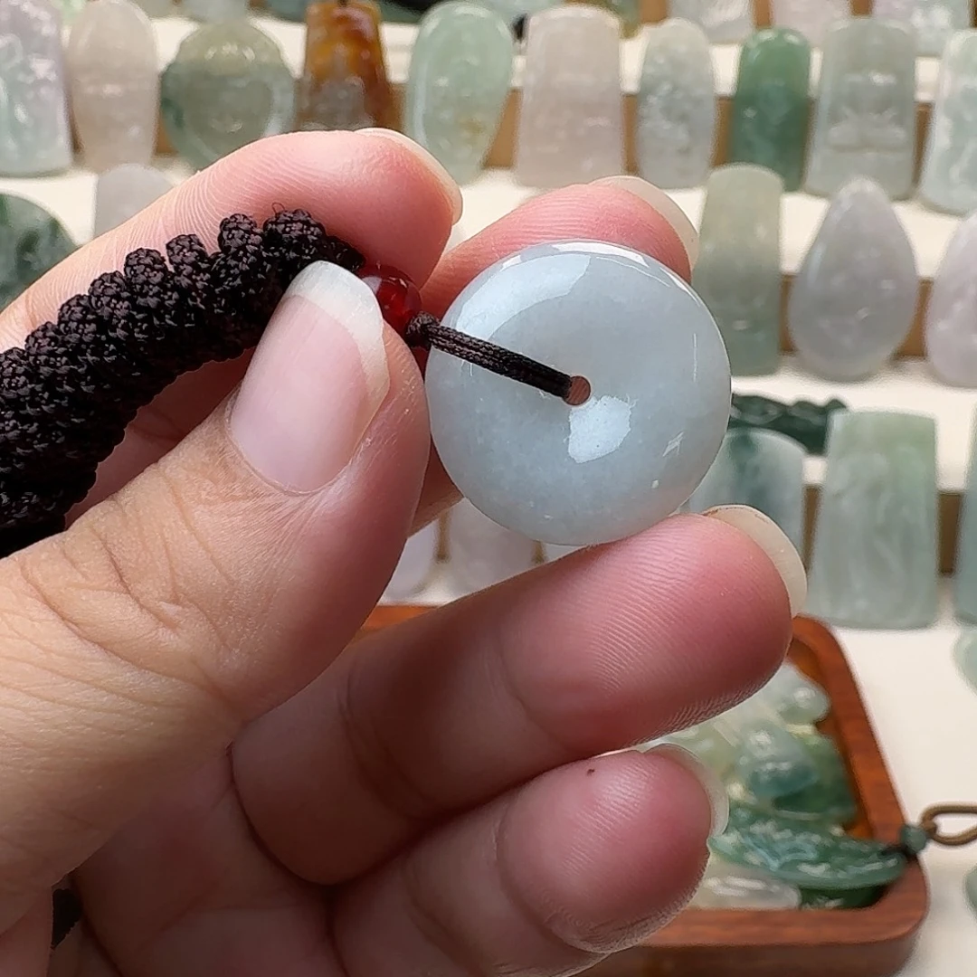翡翠未镶嵌颈饰24
