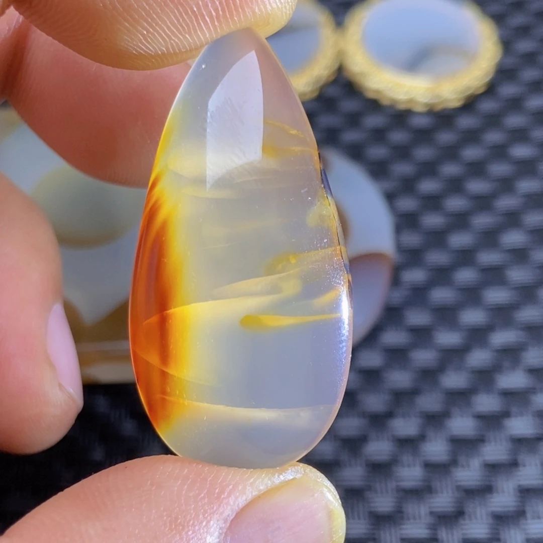 【闪购商品】未镶嵌颈饰玛瑙/玉髓心**树