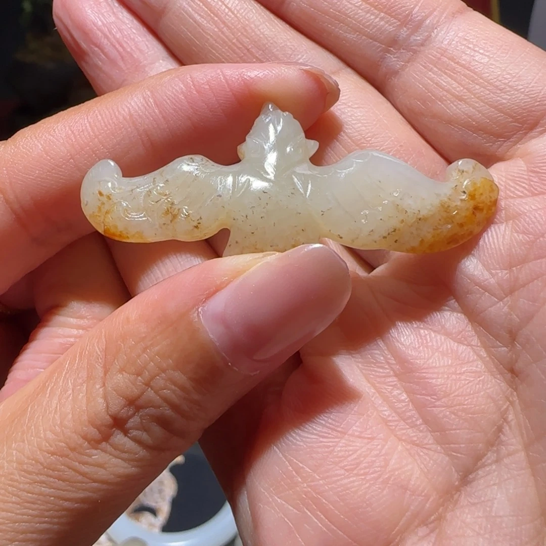 任***行瓷片工艺精美玉质细腻