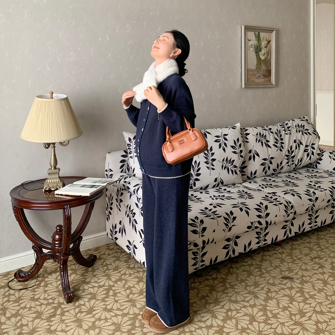 ZMA孕妇装【小彩扣毛衣套装】套装秋冬开衫毛衣宽松直筒孕妇裤