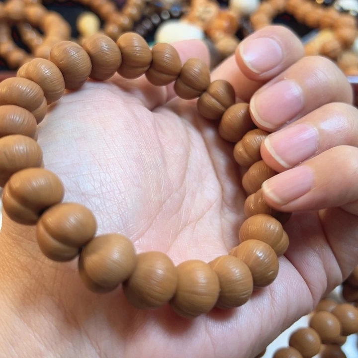 瑕疵12左右皮桃手串饭圈