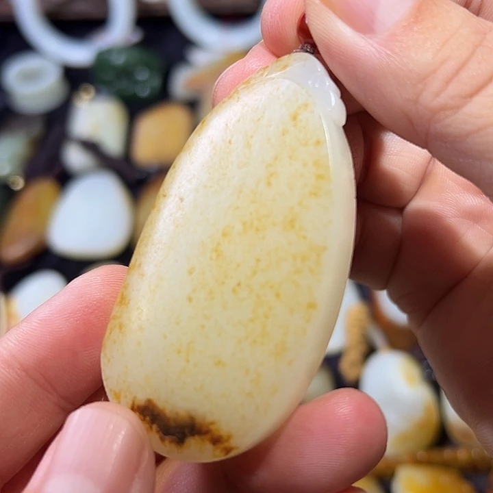 和田玉未镶嵌吊坠(不含链)