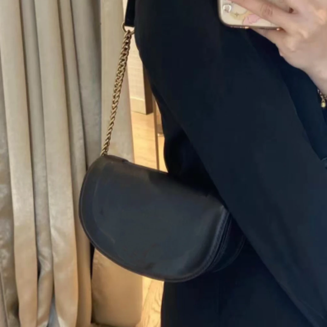 轻奢拉链单肩双根马鞍包单肩包小众腋下菱格慵懒风