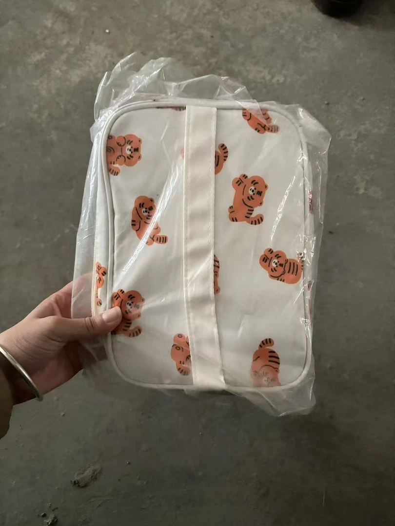 【小圆专享】老板娘清仓见面礼！化妆包075