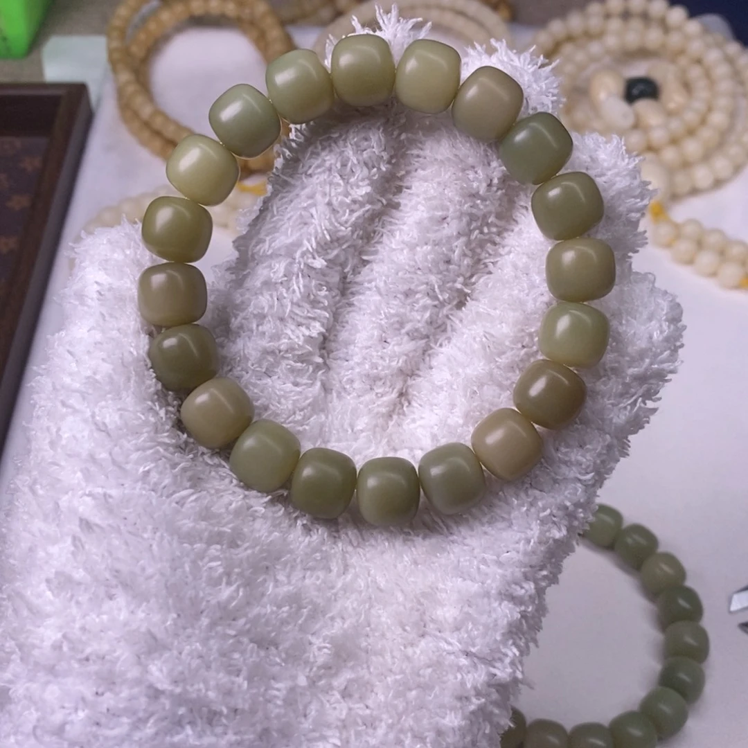 r***t吊坠菩提根/象牙果r