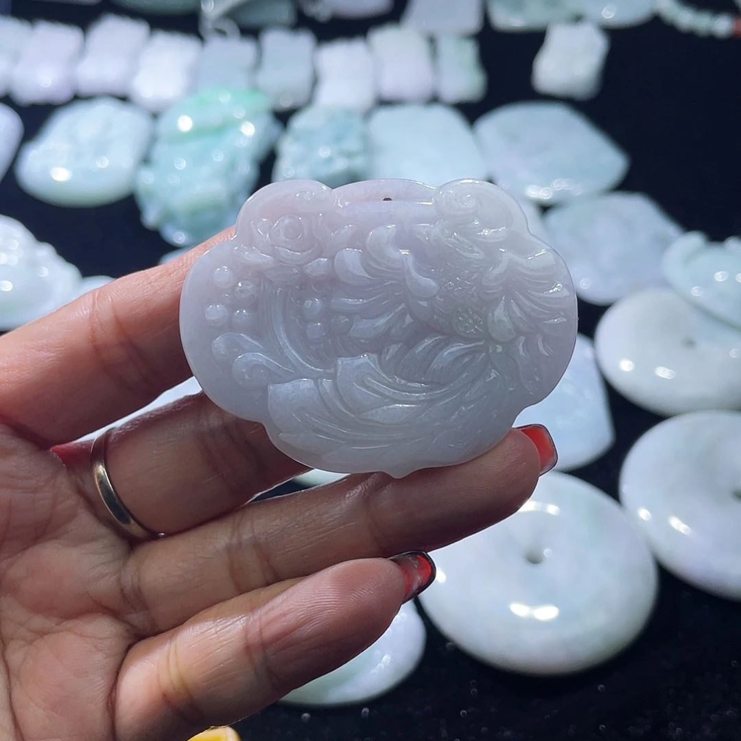 翡翠未镶嵌颈饰花开富贵