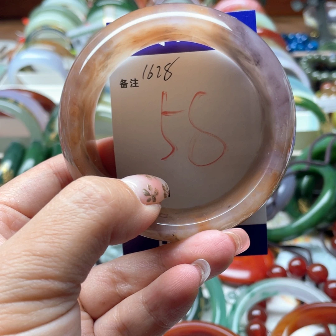 石英岩玉未镶嵌手镯